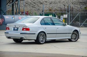 BMW M5 2003 года 